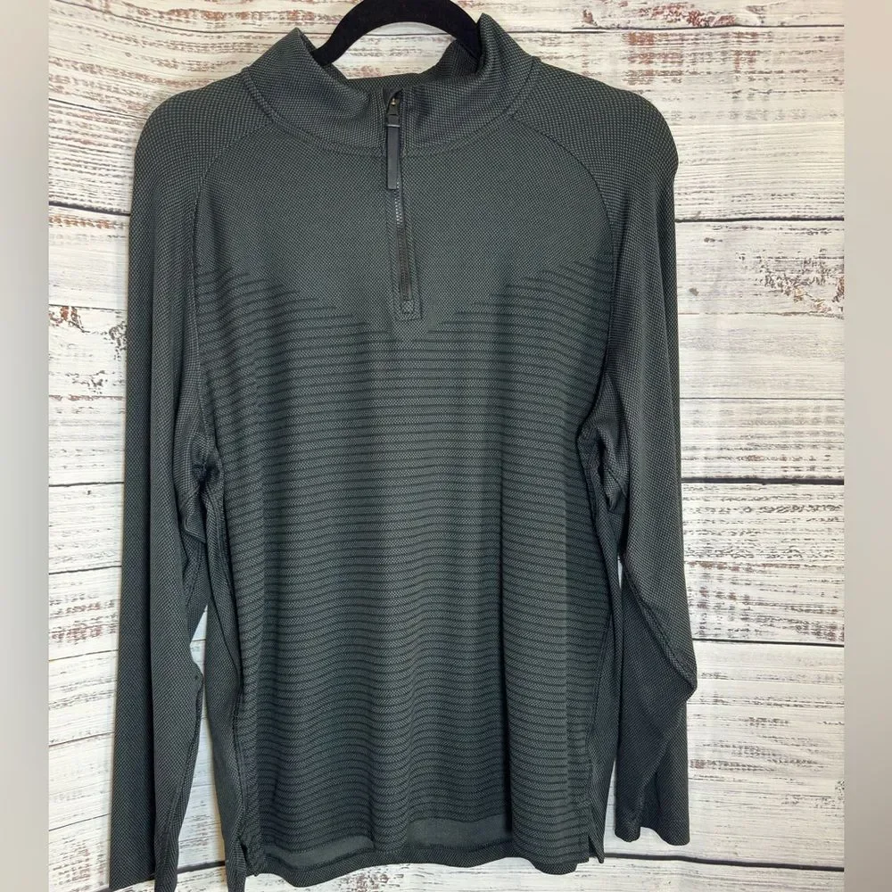 Nike Top Mens Size Medium Vapor Half zip golf shirt Dry Fit ADV Tech Breathable‎